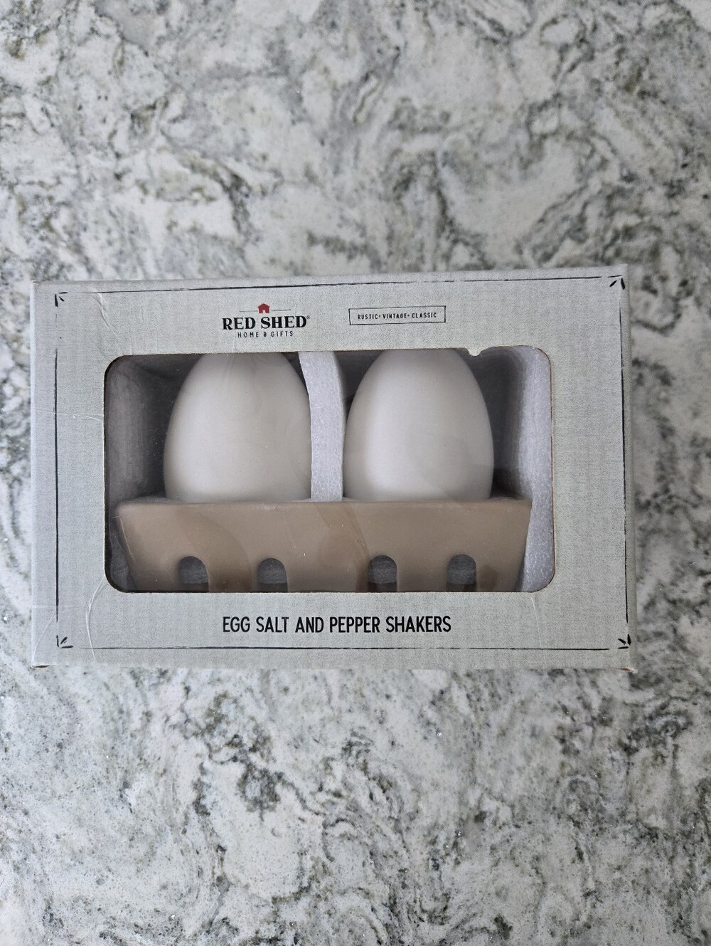 NWOT Red Shed Cream Egg Salt & Pepper Shaker Set with Tan Holder